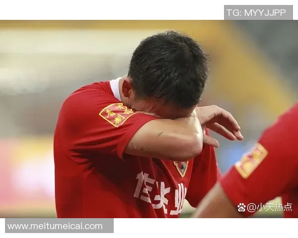 中国足球球星人品分析:从场上表现到场下生活的多维度解读 中国足球球星人品分析:从场上表现到场下生活的多维度解读